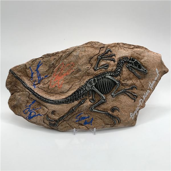 JURASSIC PARK MULTI SIGNED RAPTOR FOSSIL (PRATT,HOWARD,DERN,NEIL,GOLDBLUM (KB COA)