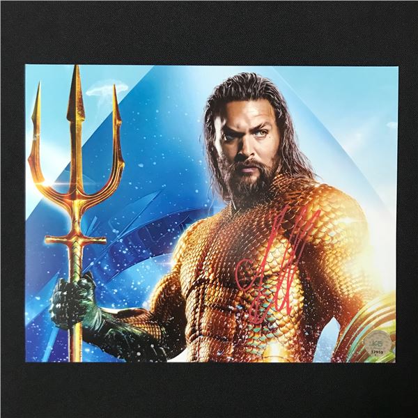 JASON MAMOA SIGNED AQUAMAN 8X10 - KB COA