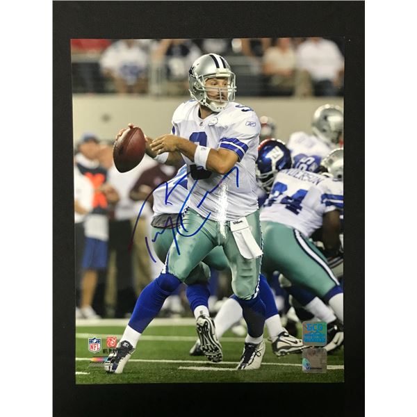 TONY ROMO SIGNED 11 X 14 PICTURE - NFL AND GCG COA