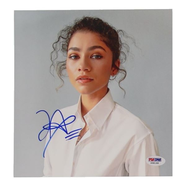 ZENDAYA SIGNED 8 X 10 PICTURE - PSA COA