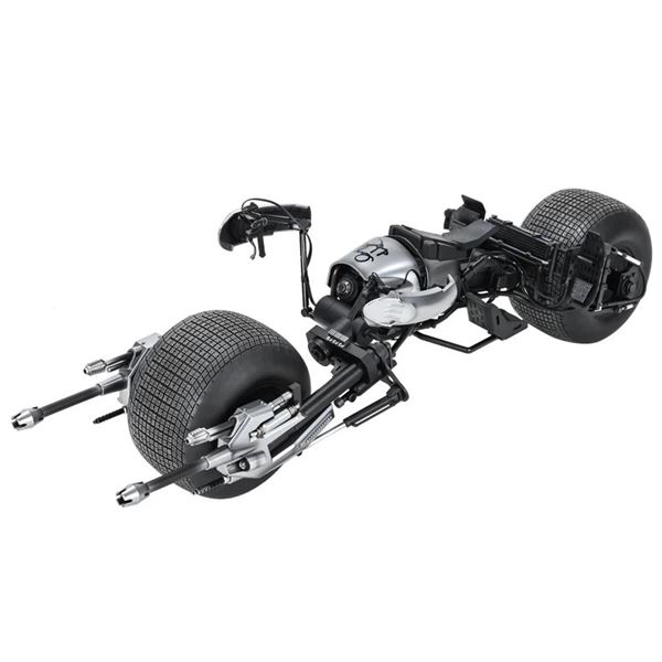 ANNE HATHAWAY SIGNED DARK KNIGHT RISES 1/6TH SCALE BAT POD - CELEBRITY AUTHENTICS COA