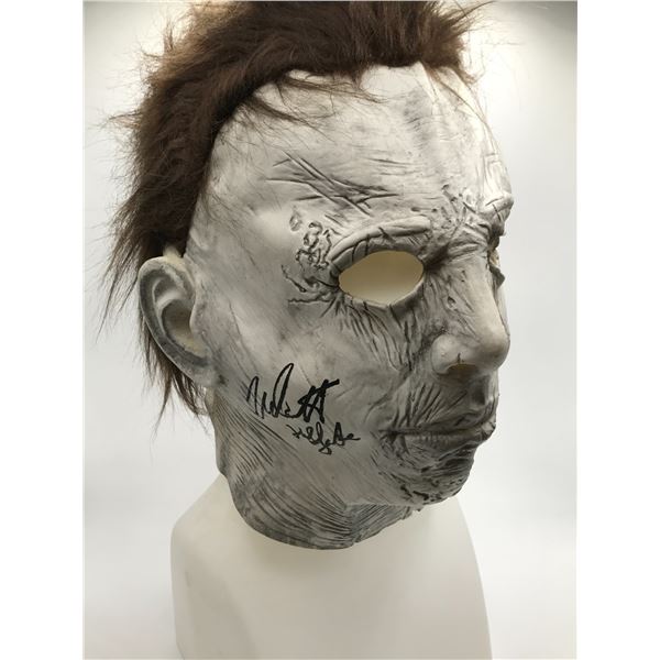 NICK CASTLE SIGNED MICHAEL MYSER MASK