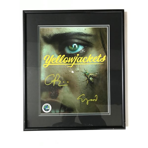 CHRISTINA RICCI AND ELIJAH WOOD DUAL SIGNED YELLOWJACKETS 8X10 - WWOC COA
