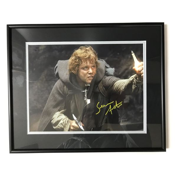 SEAN ASTIN SIGNED AND FRAMED LORD OF THE RINGS 8X10 - WWOC COA
