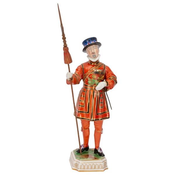 Dresden Porcelain Figurine "Yeoman of the Guard"