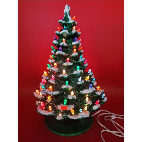 VTG Ceramic Light-Up Christmas Tree