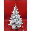 Image 2 : White VTG Ceramic Light-Up Musical Christmas Tree