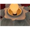 Image 3 : White VTG Ceramic Light-Up Musical Christmas Tree