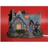 Image 1 : Thomas Kinkade's Hawthorne Village "Seaside Bait and Tackle Shop" Light-Up Figure A3526