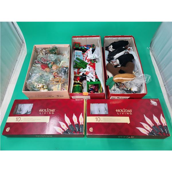 2 Packs of Holiday Living Flicker Flame Lights & Assorted Ornaments