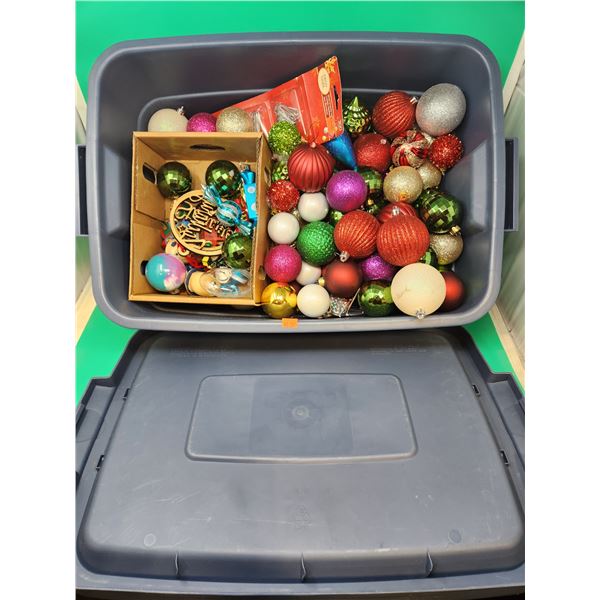 Lot of Assorted Christmas Ornaments