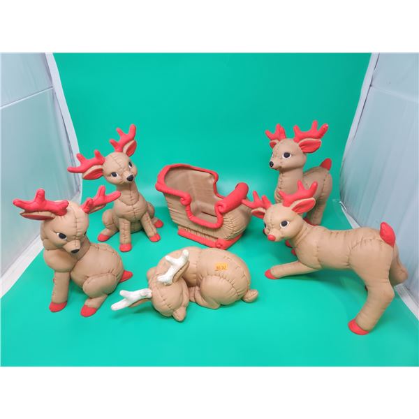 VTG Kimple Mold Corp. Quilted-Style Ceramic Reindeer & Sleigh