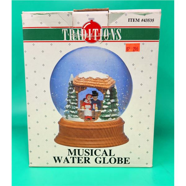 Traditions Musical Water Globe