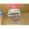 Image 1 : Lot(50) of 3M Abrasives Belt 3/4" x 18" Gr.80