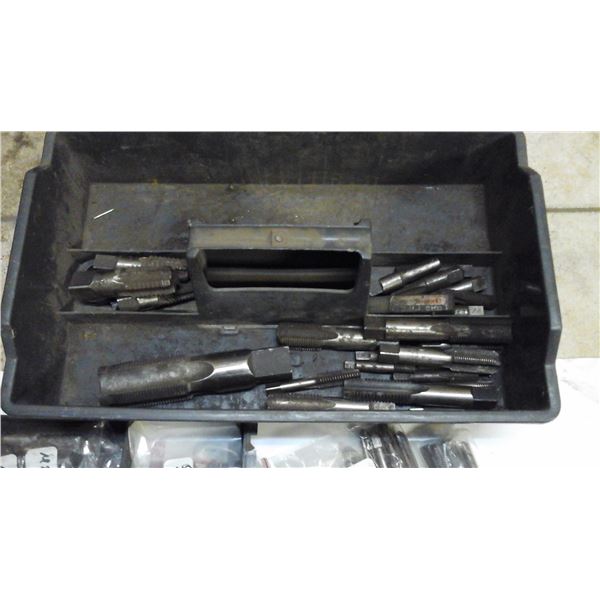 Lot de tap de 3-48 à 7/8" NC et NF  M8 x 1.25  à M10 x 1.5 et  NPT environ 100 tap