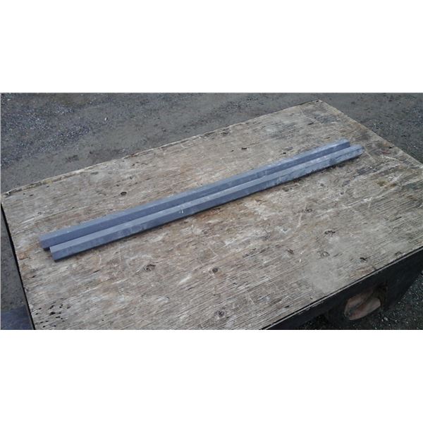 2 Shaft PVC hexagones 1 3/8" × 38"