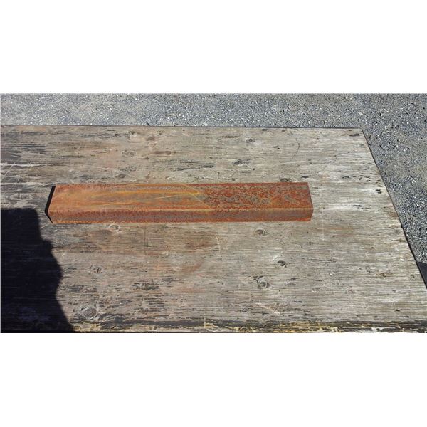 Tube rectangulaire 2" × 4" ×.150 × 26"