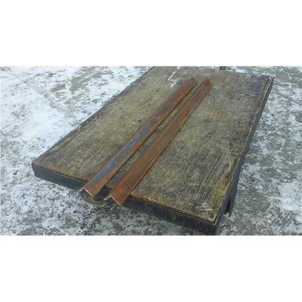 2 Fer angle 2" × 2 × 1/4" × 80"