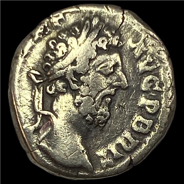 Roman Commodus 177-192 AD SIlver Denarius NEARLY UNCIRCULATED