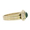 Image 5 : Vintage Petite 14K Yellow Gold Cabochon Green Jade & Diamond Grooved Band Ring