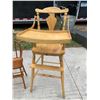 Image 2 : WOODEN HIGHCHAIR AND CHILDREN'S TOYS