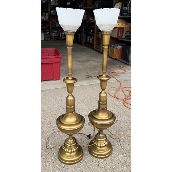 TALL TABLE LAMPS