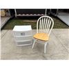 Image 1 : CHAIR AND TOTE