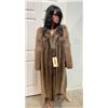 Image 1 : Natural BEAVER Fur Coat with Ranch FOX Sleeves, Size Medium