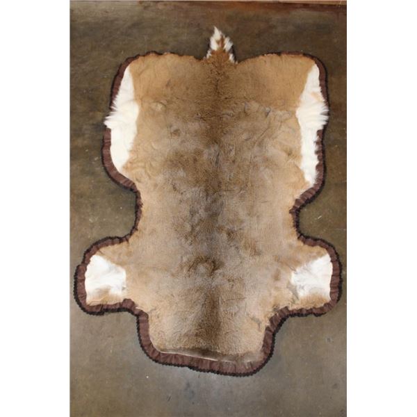 WHITETAIL DEER Hide Rug with Double Felted Backing