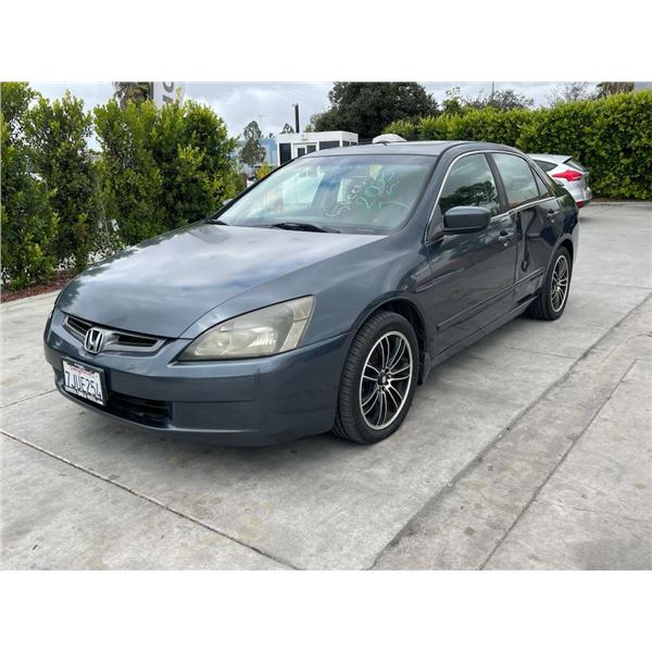 HOND ACCORD 2003 T-DONATION