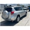 Image 3 : TOYT RAV4 2006 O/S-T SMOG-2 DAYS