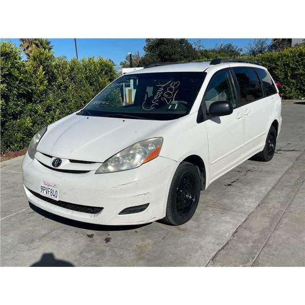 TOYT SIENNA 2008 SALV T/DONATION