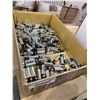 Image 3 : Energizer AA Alkaline Batteries LOT OF APPROX 70
