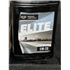 Image 2 : Co-Op Premium Lubricants Elite 5W-20 Motor Oil – 12x1L