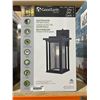 Image 2 : Good Earth Lighting Outdoor LED Wall Lantern, Model 1806310