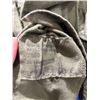 Image 2 : Military-Style Olive Green Jacket with Multiple Pockets and Drawstring Waist