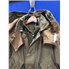 Image 2 : Military-Style Green Parka With Hood and Button Closure