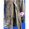 Image 4 : Military-Style Green Parka With Hood and Button Closure