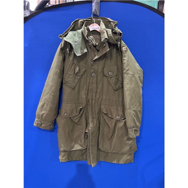Parka, Extreme Cold Weather, Combat, 1974, Size 4 Reg/Small