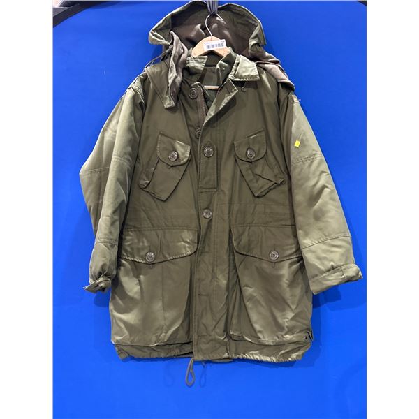 Parka, Extreme Cold Weather, Combat OG107, 1974, Short/Medium