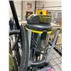 Image 3 : Stanley 2.8 HP Wet/Dry Vacuum Cleaner Stainless Steel Tank
