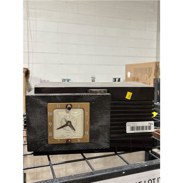 1940’s Telechron Clock AM Radio Combo Model 8H67 Art Deco Brown