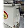 Image 9 : 1950’s Vintage Sicks’ Lethbridge Dry Ginger Ale Metal Ice Cooler with Lid and Hand