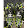 Image 4 : Yukon Mountain Profile 825 Snowshoe Set with Poles and Accessories