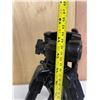 Image 3 : VIVITAR VPT-20 TELESCOPIC TRIPOD