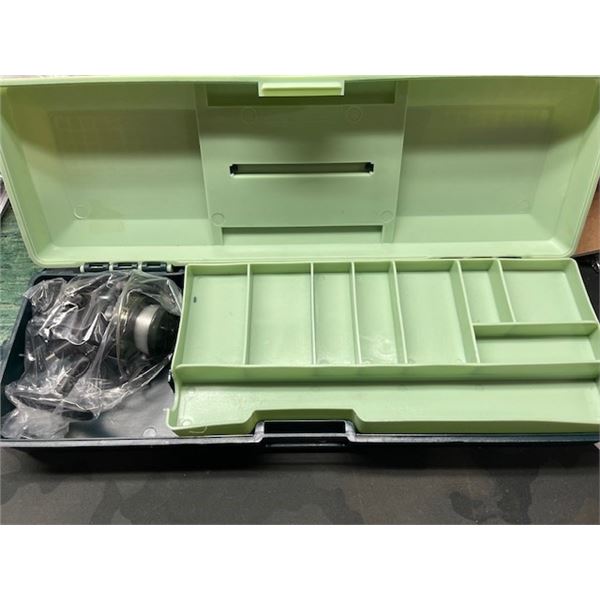 TACKLE BOX WITH SPINNING REEL