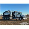 Image 2 : 2013 FREIGHTLINER CORONADO TRI/A HYDRO VAC TRUCK
