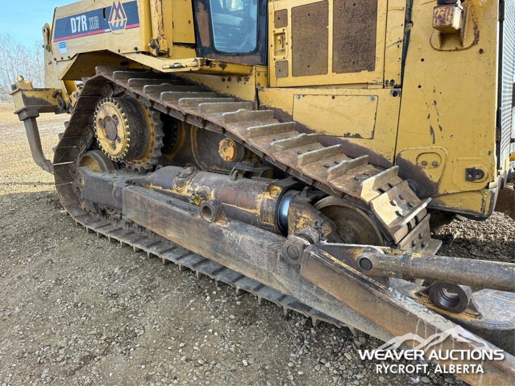 2006 CAT D7R XR SERIES II CRAWLER DOZER - Weaver Bros. Auctions Ltd.