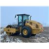 Image 4 : 2015 CAT CS56B SMOOTH DRUM COMPACTOR