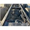 Image 49 : 2009 PETERBILT 389 TRI DRIVE SLEEPER CAB & CHASSIS